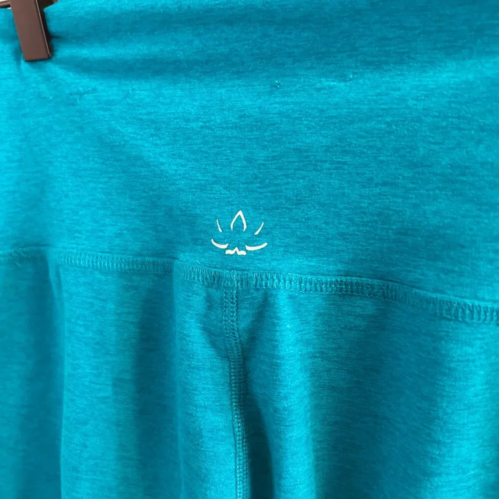 Beyond Yoga Spacedye Commuter Midi Leggings Size Medium Peacock Blue Heather Gym - Picture 9 of 14